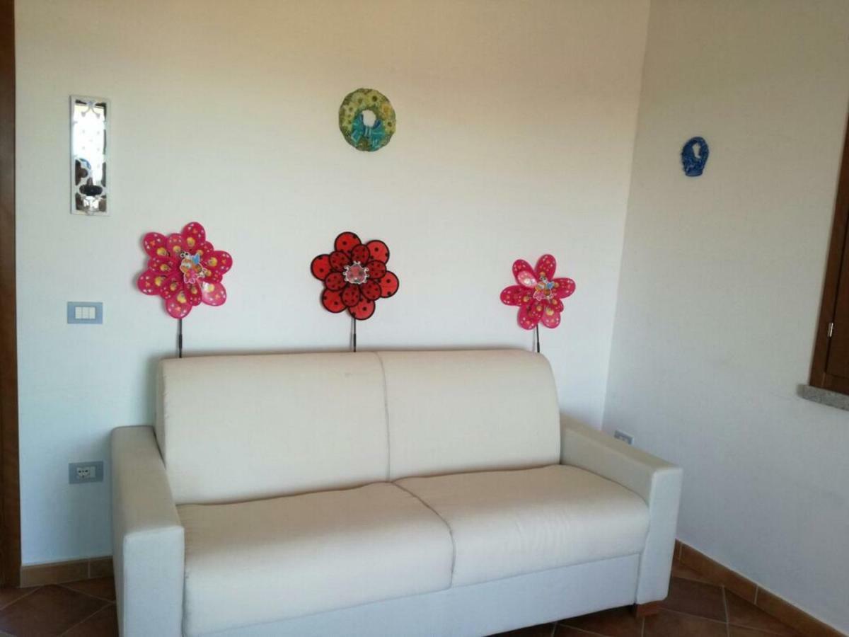 Residenza Il Melograno Villa Budoni Exterior foto