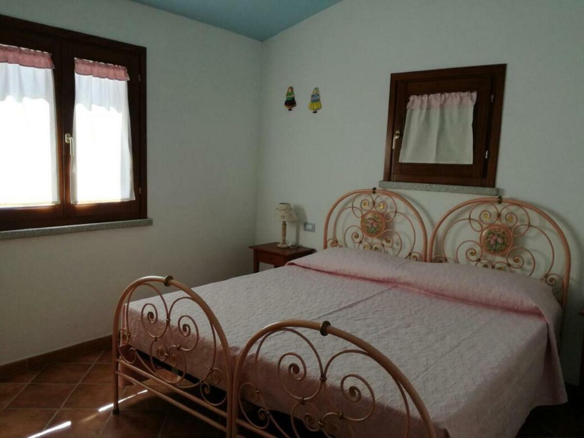 Residenza Il Melograno Villa Budoni Exterior foto