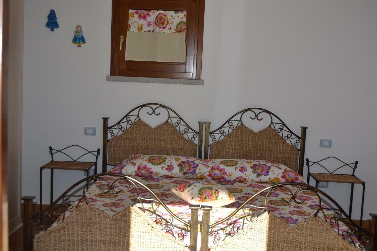 Residenza Il Melograno Villa Budoni Exterior foto