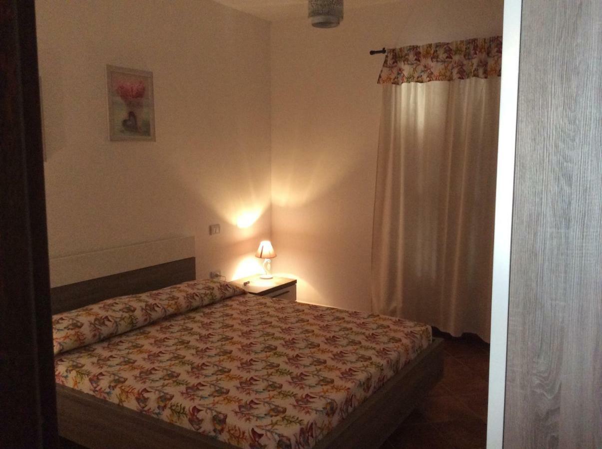 Residenza Il Melograno Villa Budoni Exterior foto