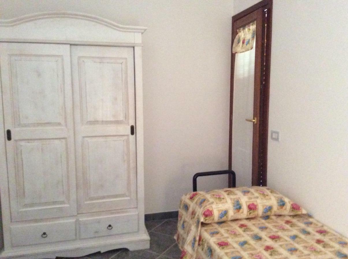 Residenza Il Melograno Villa Budoni Exterior foto